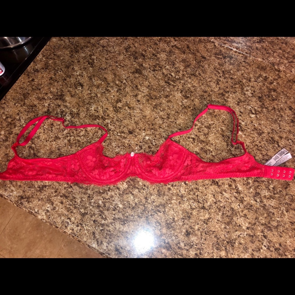 Victoria’s Secret lace bra